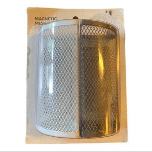 UBrands 2ct Magnetic Locker Corner Cup White/Gray